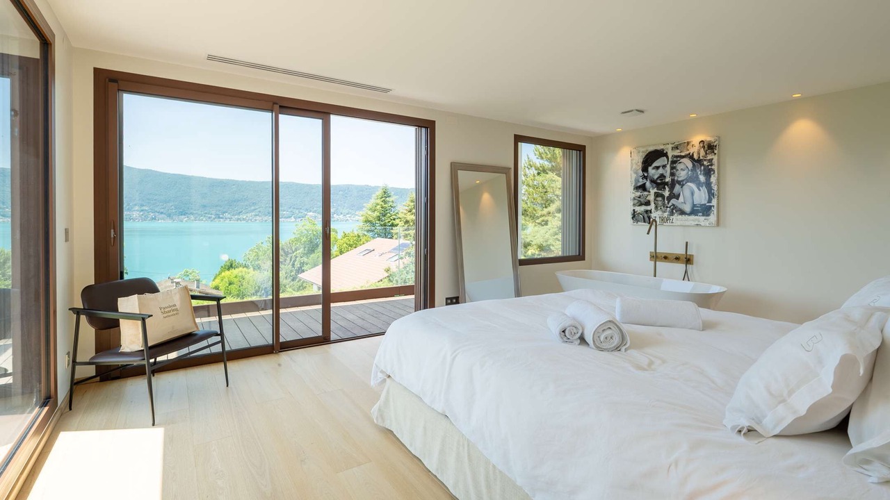 Photo of Bedroom in Veyrier-du-Lac
