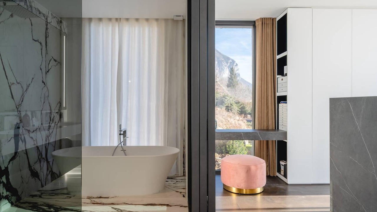 Photo of Bathroom in Veyrier-du-Lac