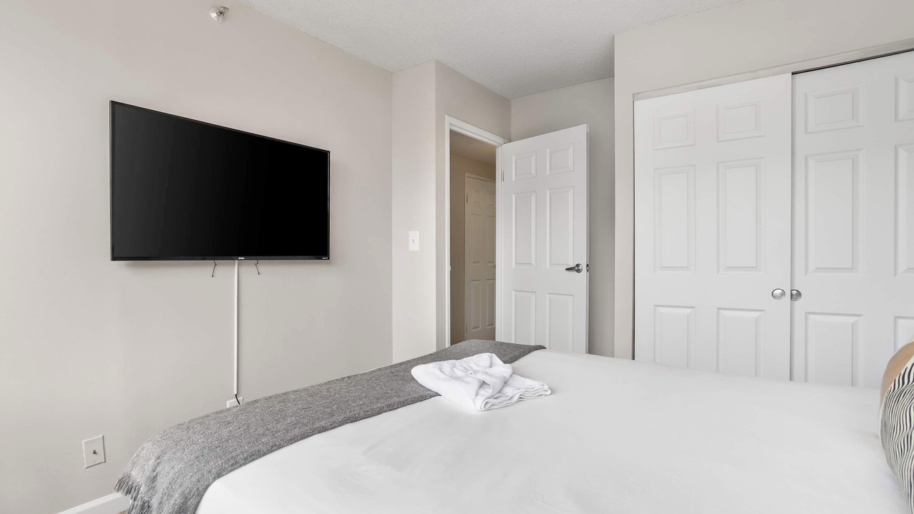 Photo of Bedroom in Crystal City