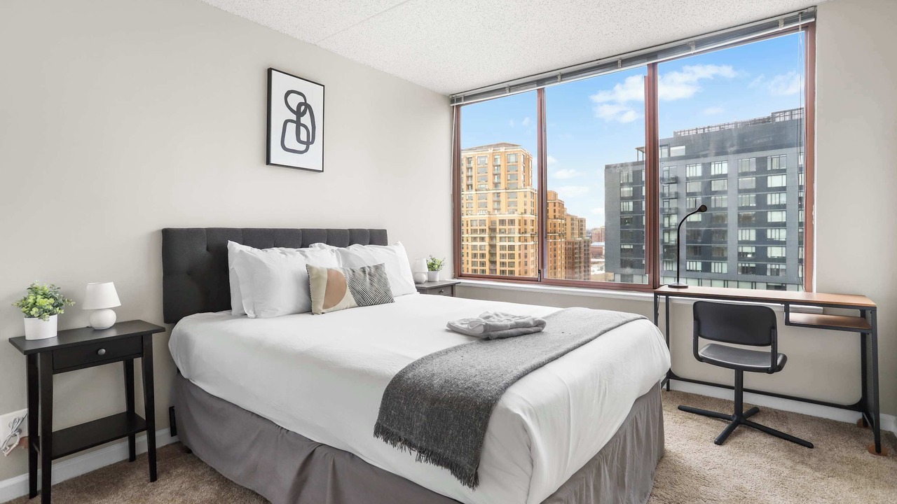 Photo of Bedroom in Crystal City