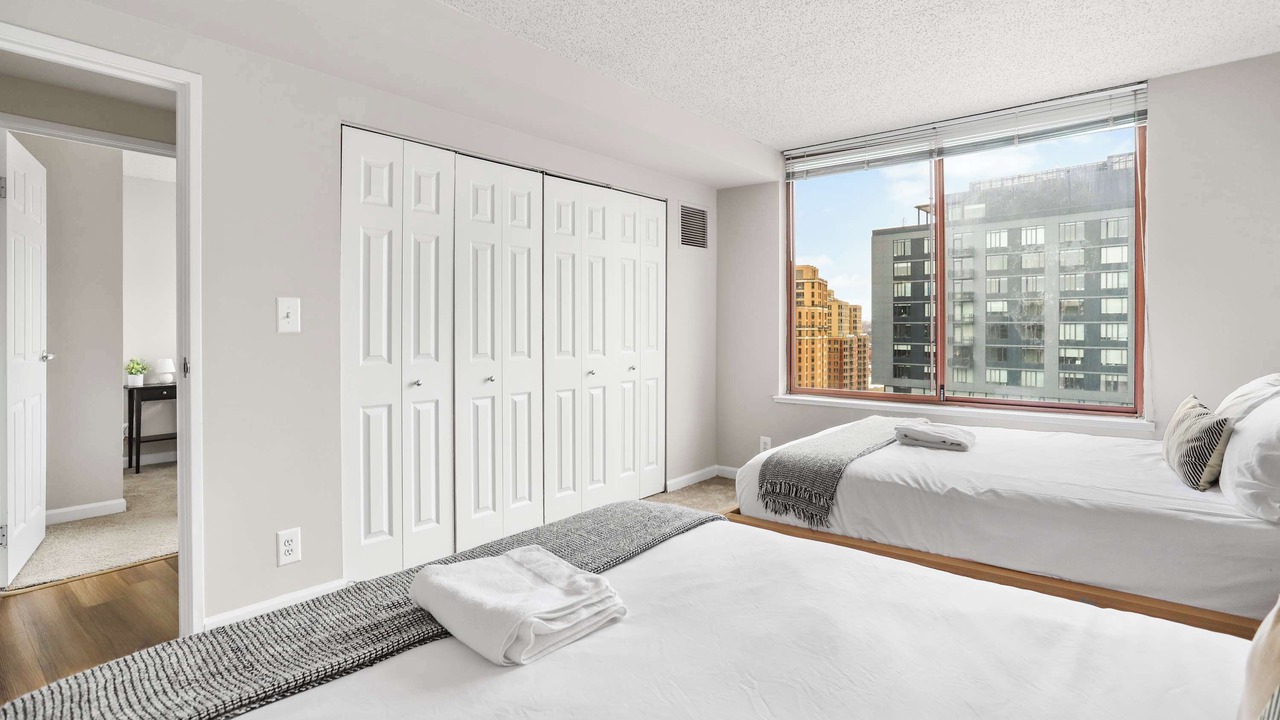 Photo of Bedroom in Crystal City