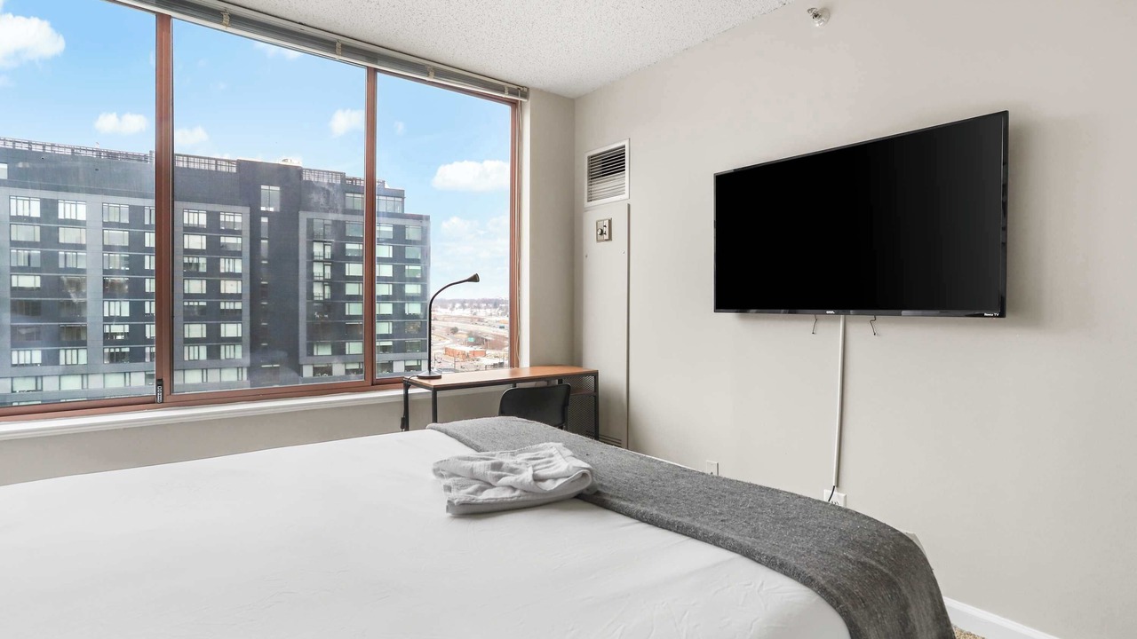 Photo of Bedroom in Crystal City