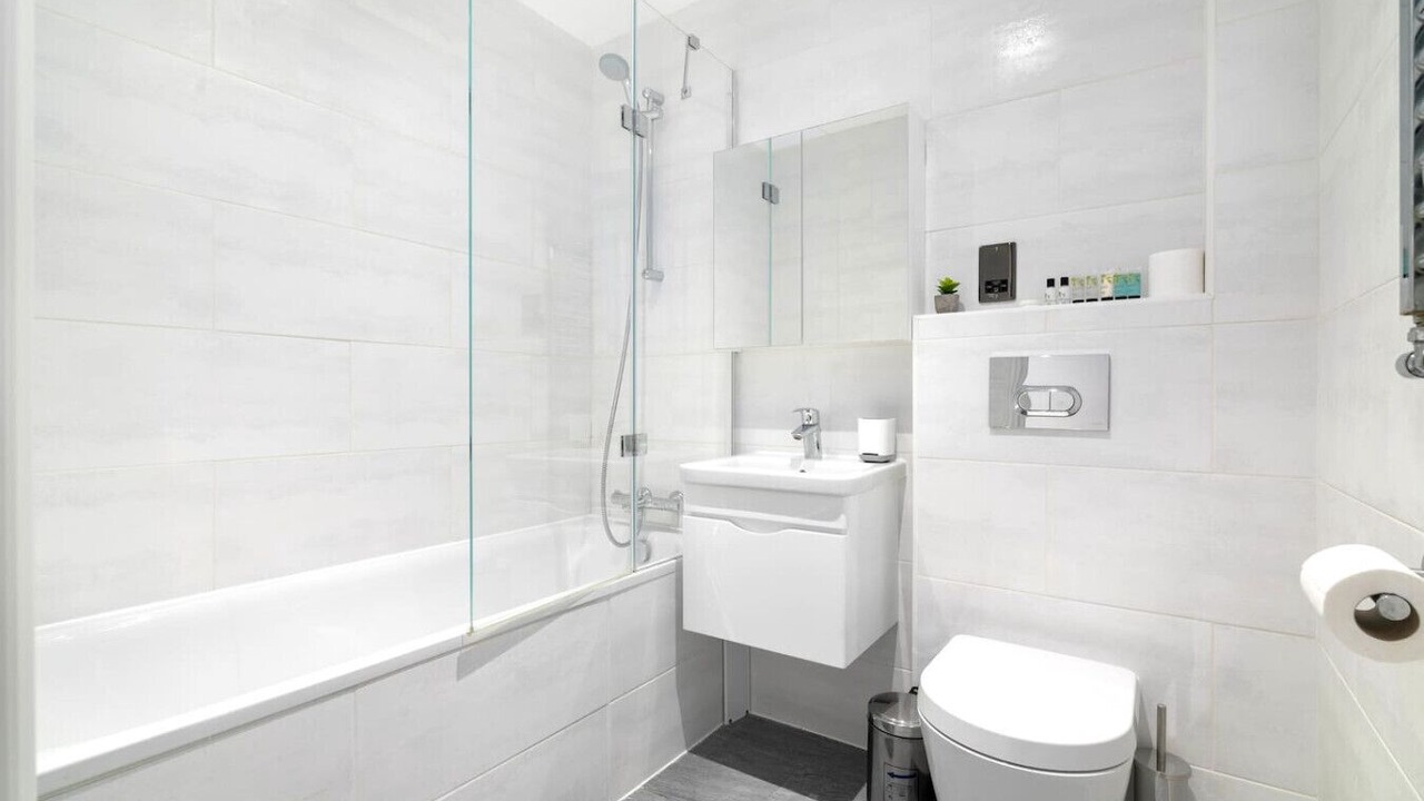 Photo of Bathroom in Haggerston