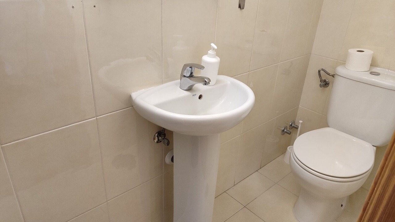 Photo of Bathroom in Cobena