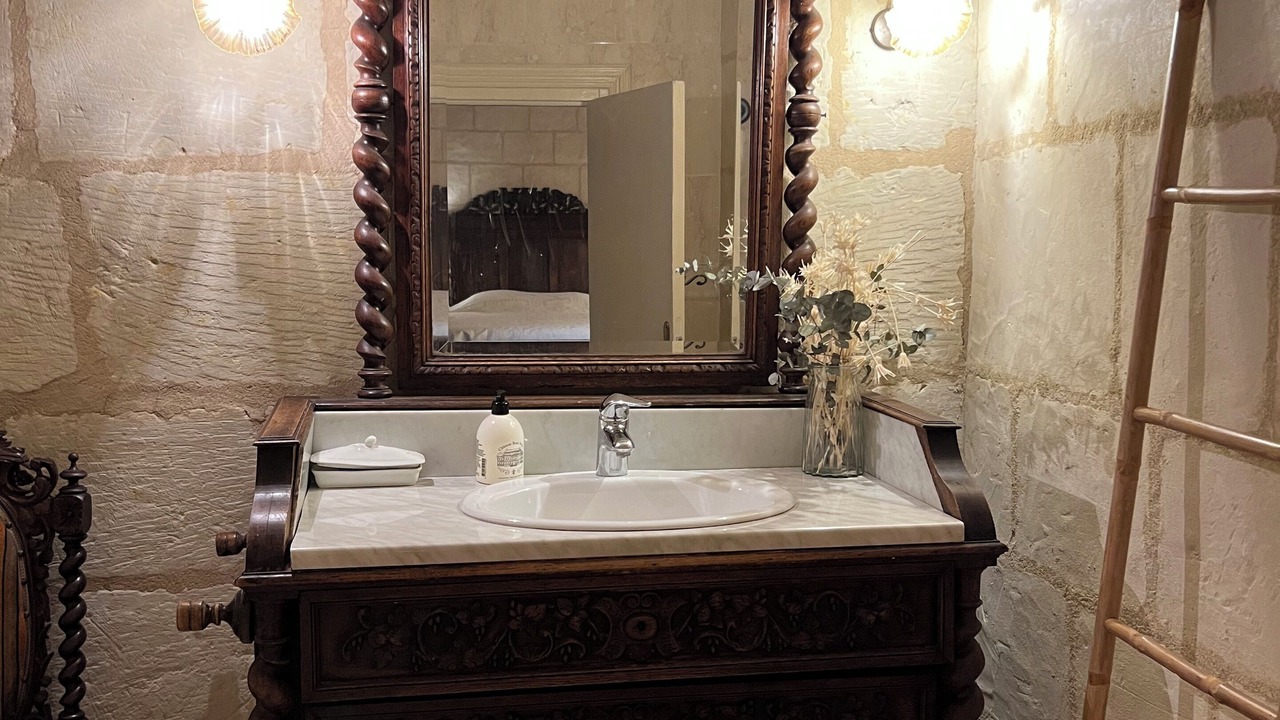 Photo of Bathroom in Beaumont-en-Veron