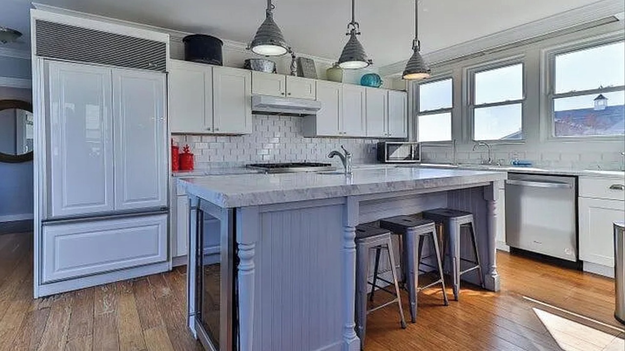 Photo of Kitchen in West Yarmouth