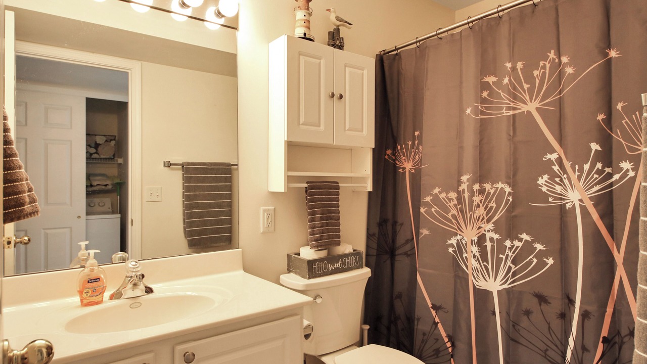 Photo of Bathroom in Camdenton