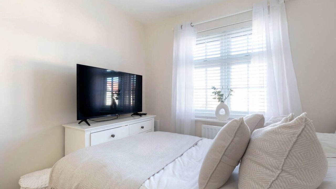 Photo of Bedroom in Leckhampton