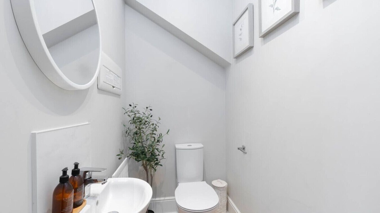 Photo of Bathroom in Leckhampton