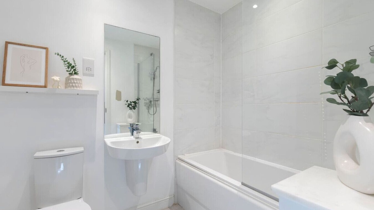 Photo of Bathroom in Leckhampton