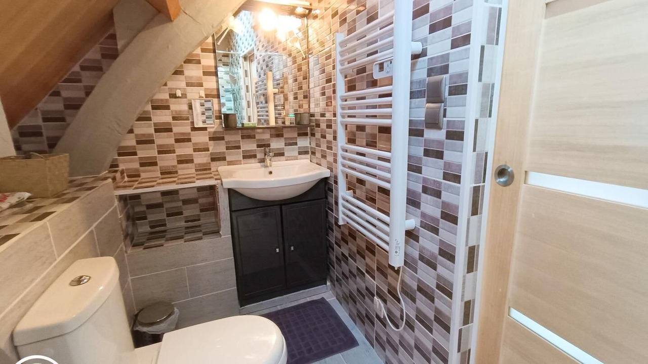 Photo of Bathroom in Creysse