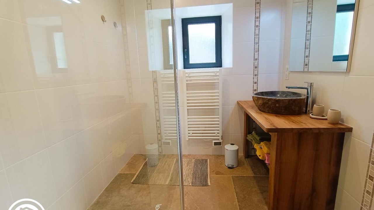 Photo of Bathroom in Lentillac-du-Causse