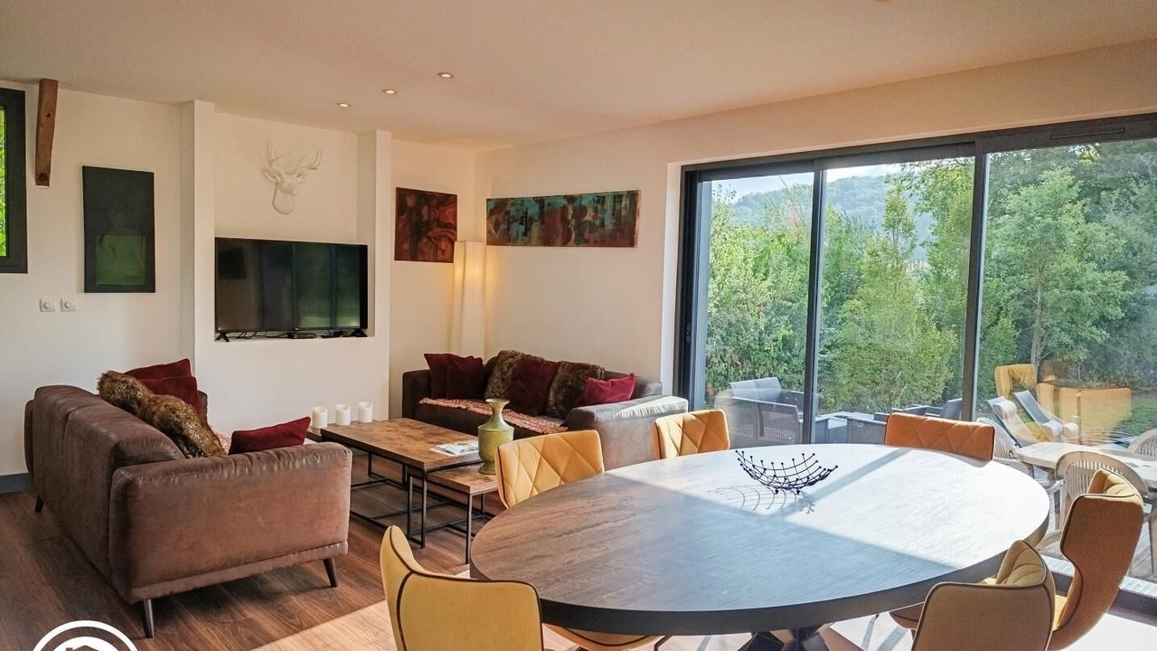 Photo of Livingroom in Meyronne