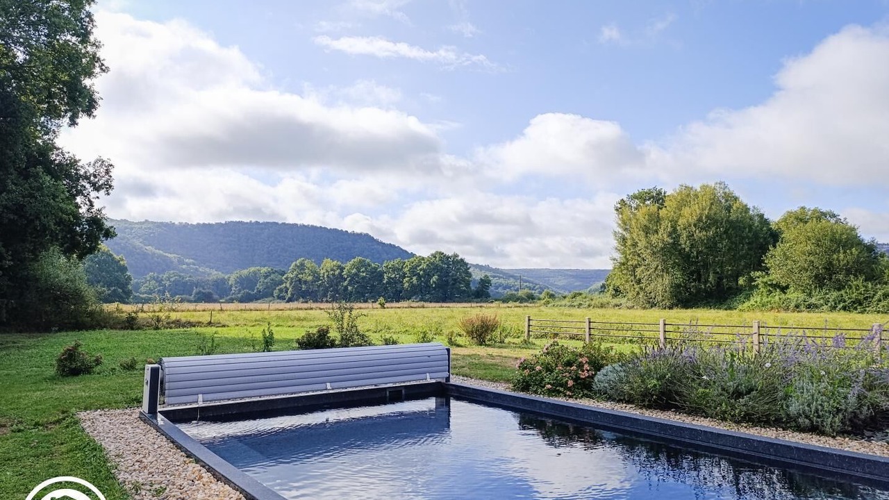 Photo of Outdoor in Meyronne