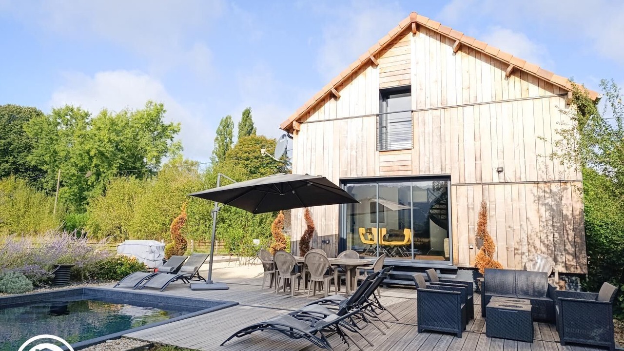 Photo of Outdoor in Meyronne