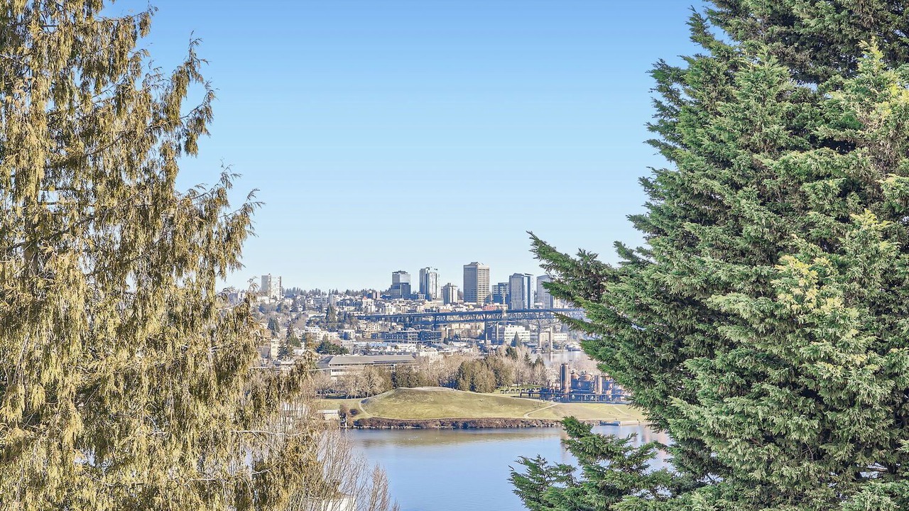 Photo of Others in East Queen Anne