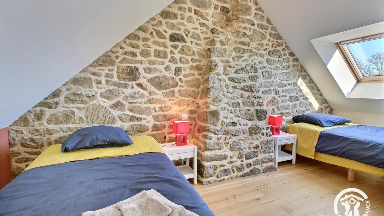 Photo of Bedroom in Plumergat