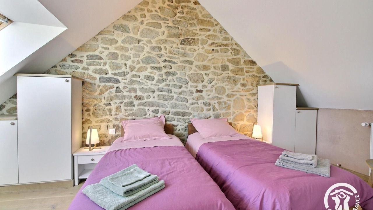 Photo of Bedroom in Plumergat