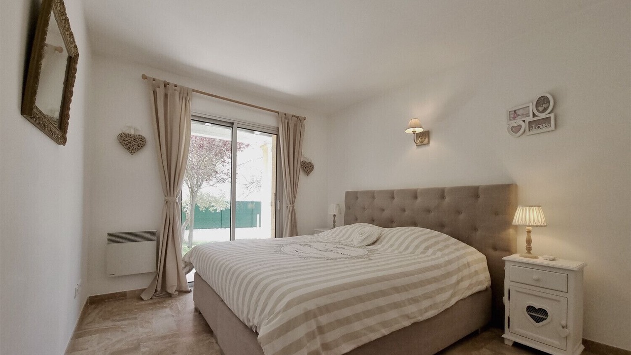 Photo of Bedroom in Saint-Quentin-la-Poterie