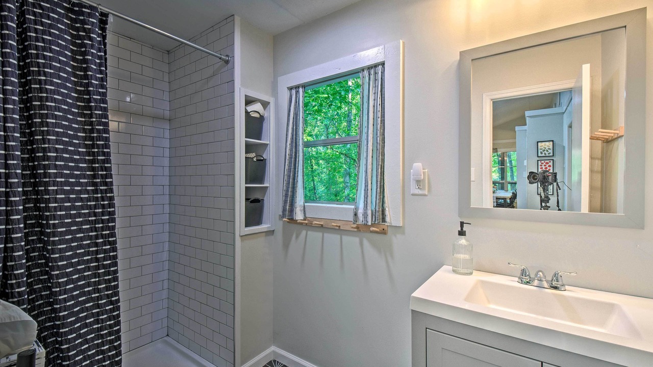 Photo of Bathroom in Martin