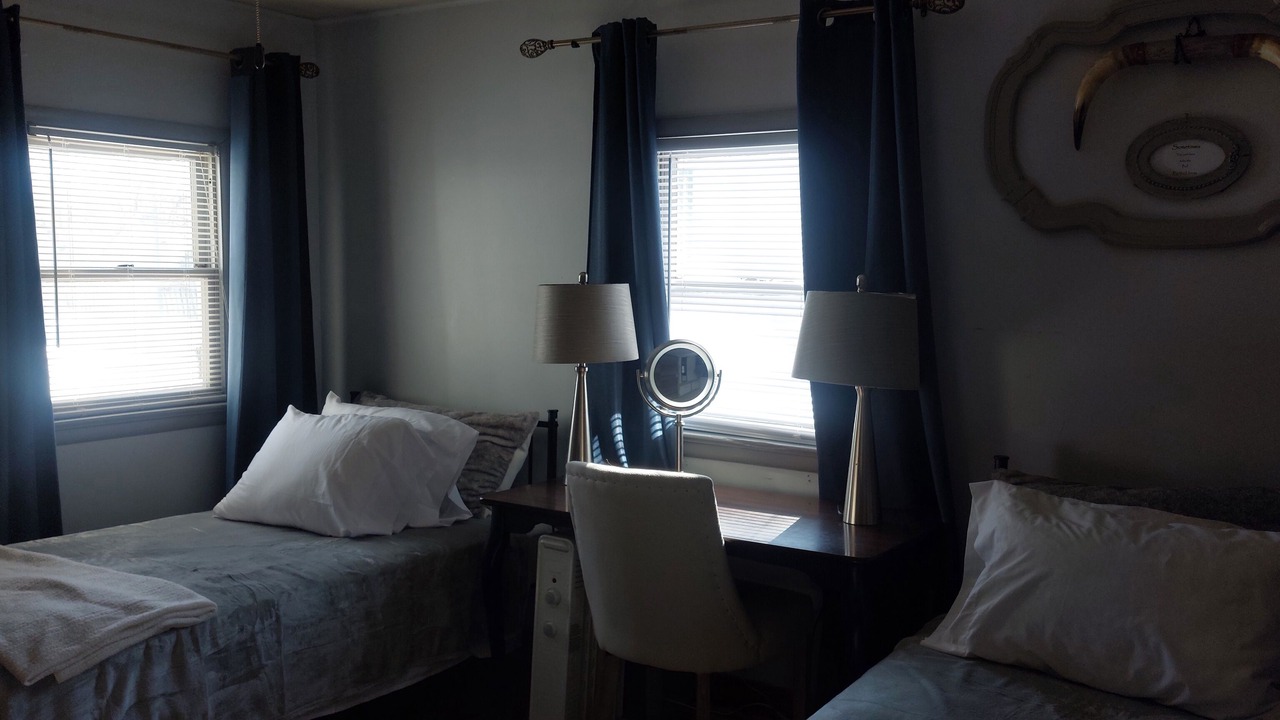 Photo of Bedroom in Saratoga