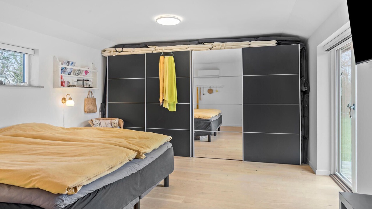 Photo of Others in Venemose