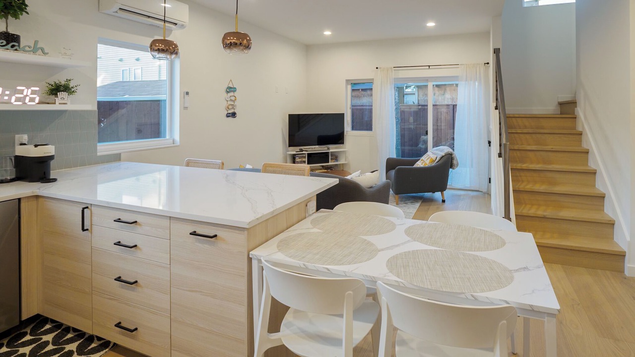 Photo of Others in Alki