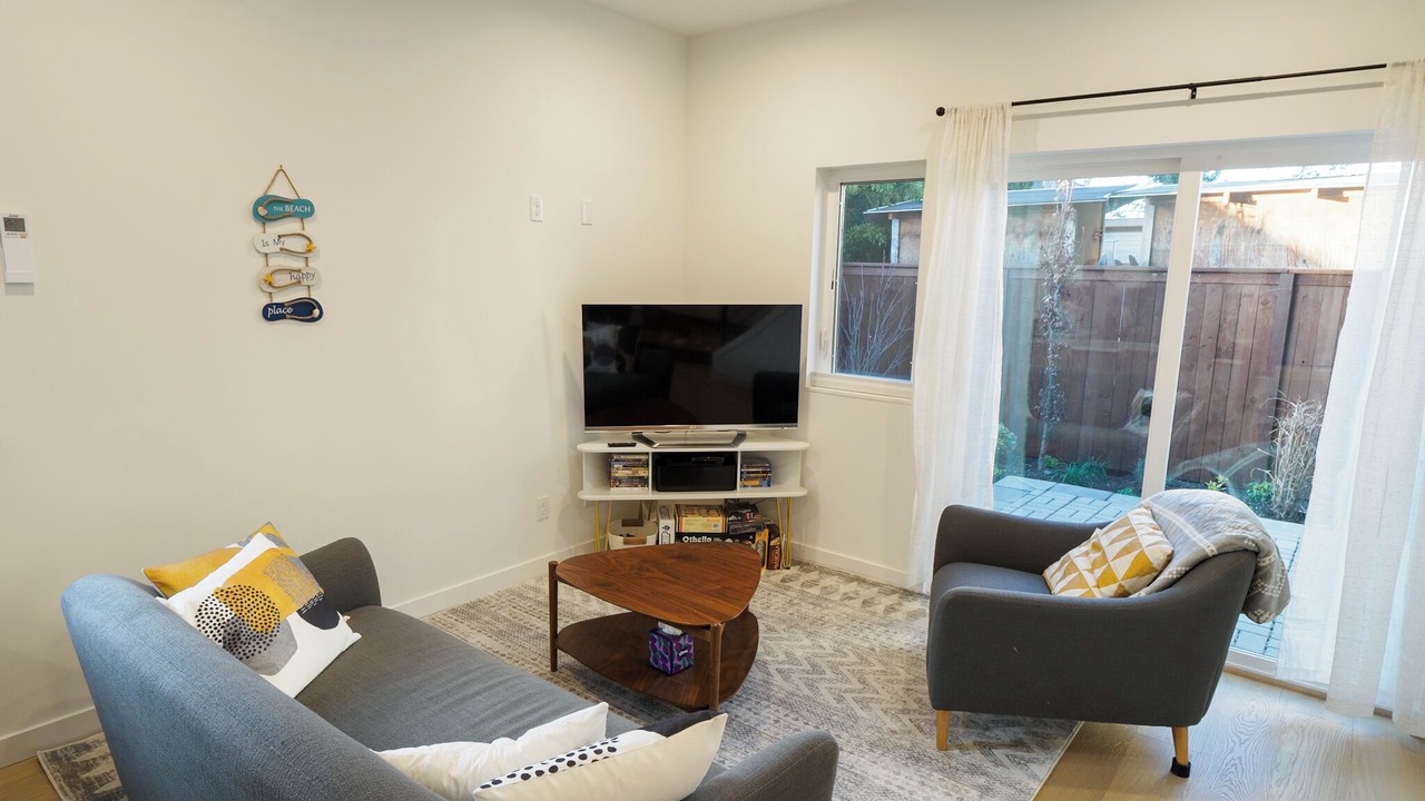 Photo of Livingroom in Alki