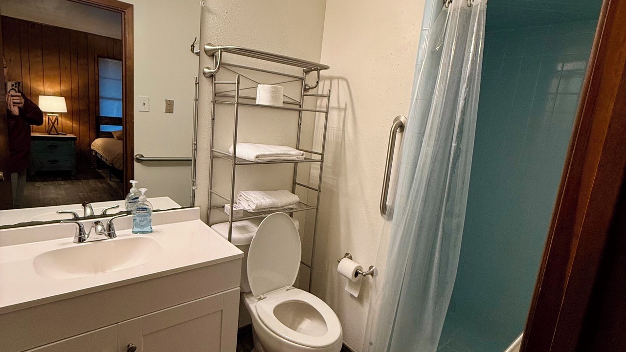 Photo of Bathroom in Yancey