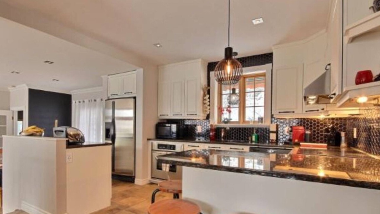 Photo of Kitchen in Saint-Brigitte-de-Laval