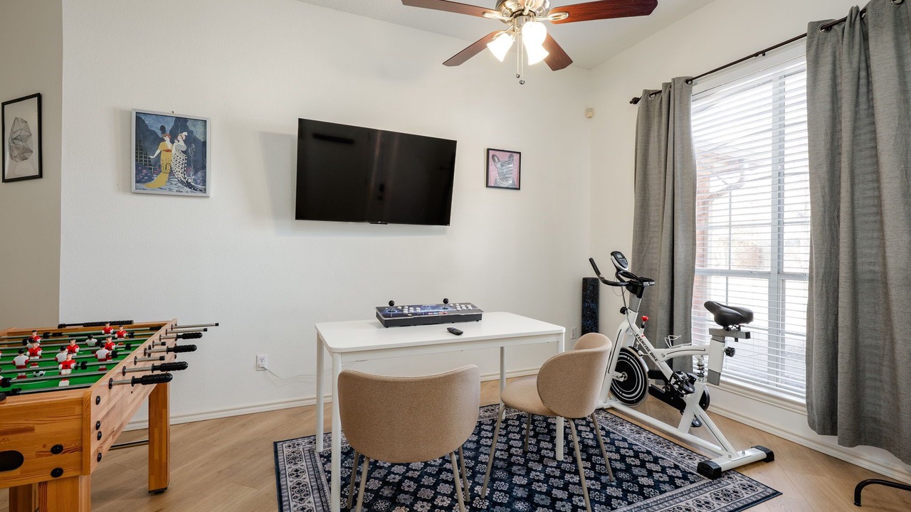 Photo of Bedroom in Southwest Arlington