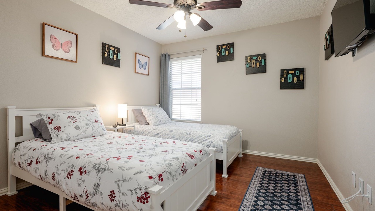 Photo of Bedroom in Southwest Arlington