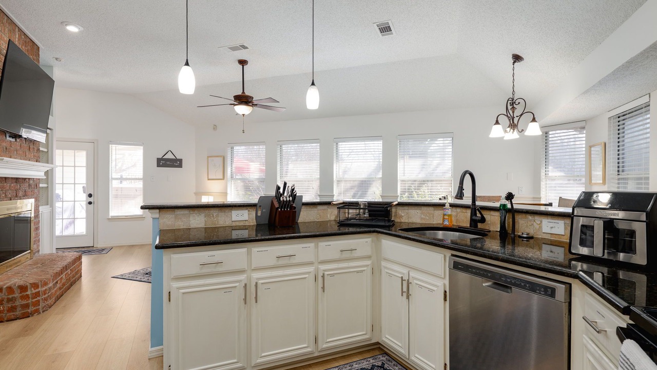 Photo of Kitchen in Southwest Arlington