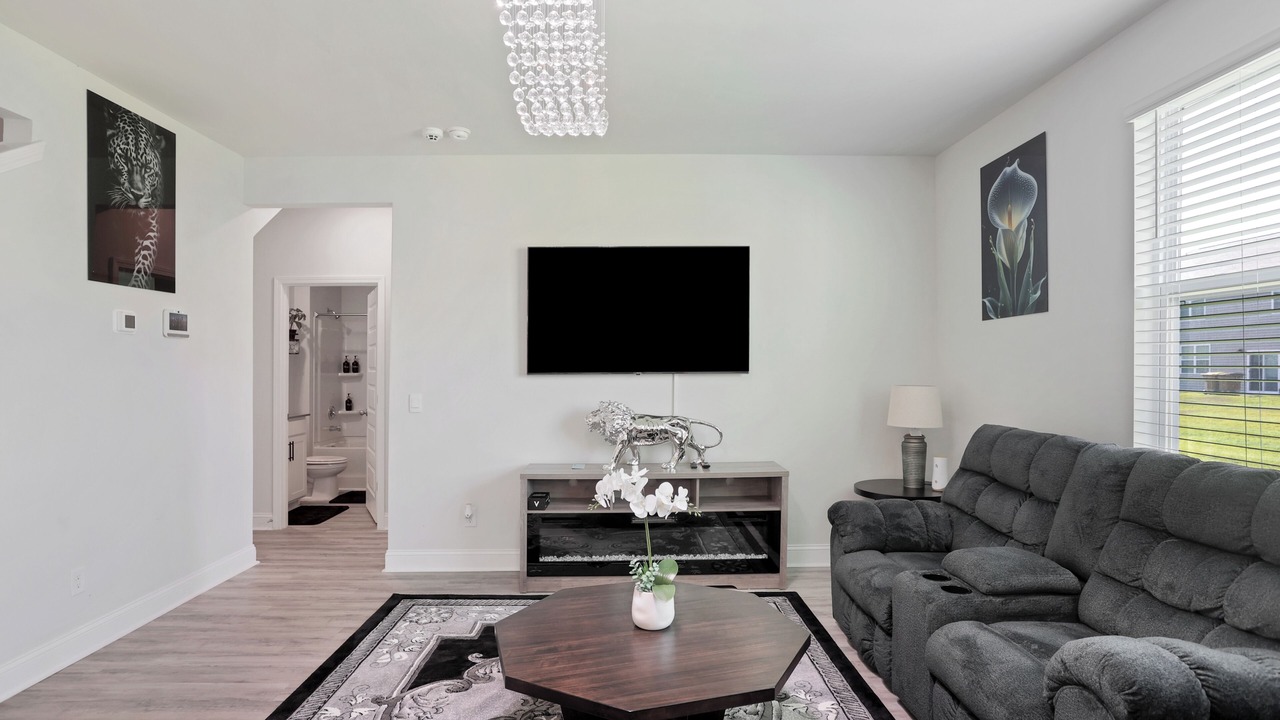 Photo of Livingroom in Port Wentworth