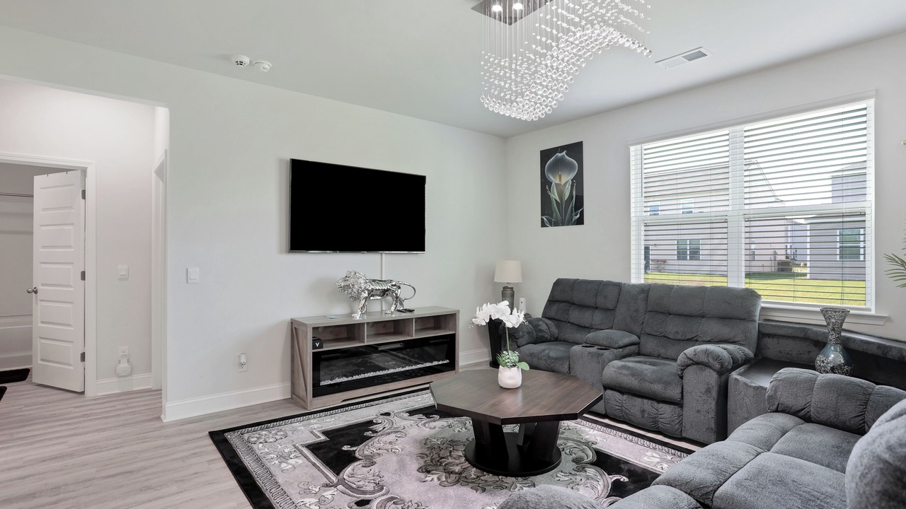 Photo of Livingroom in Port Wentworth