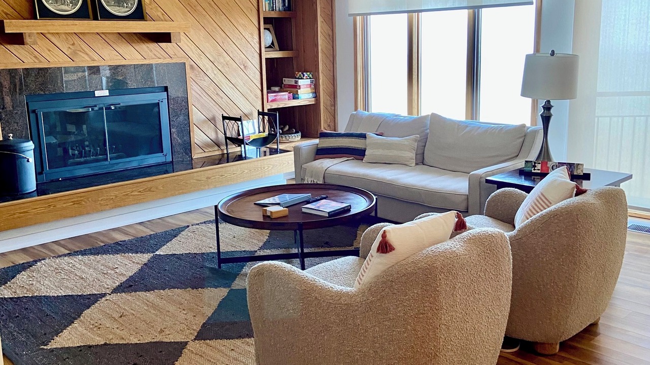 Photo of Livingroom in Nellysford