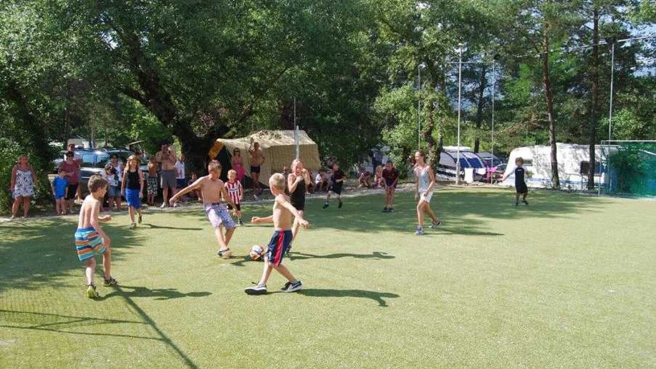 Photo of Others in Die