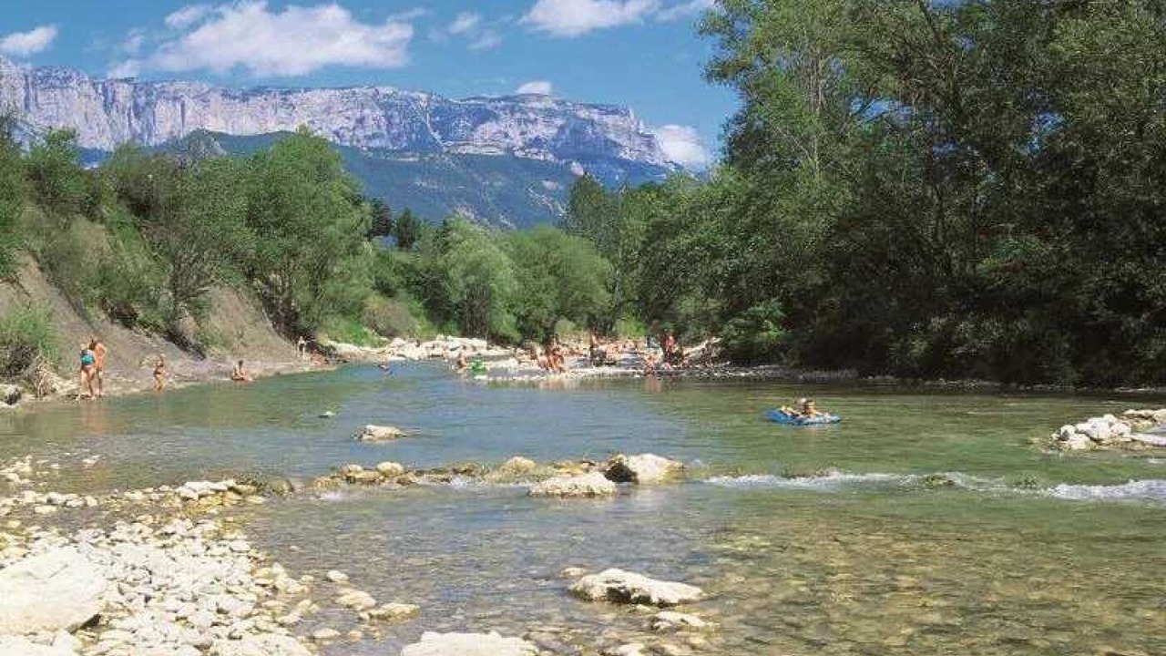 Photo of Others in Die