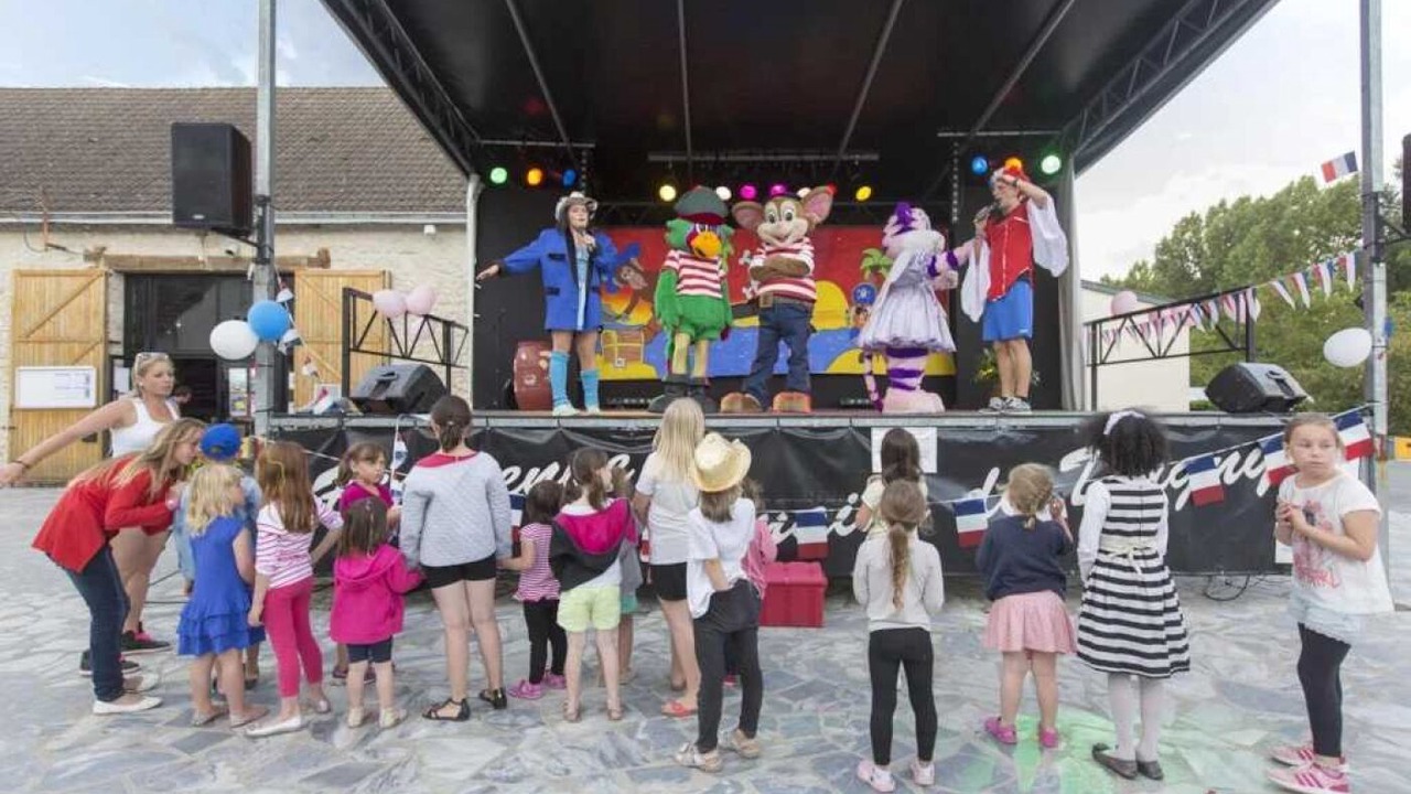 Photo of Others in Coulanges