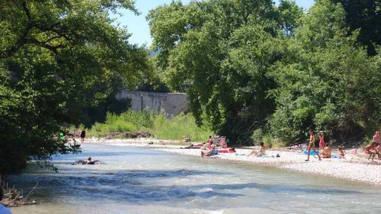 Photo of Others in Die