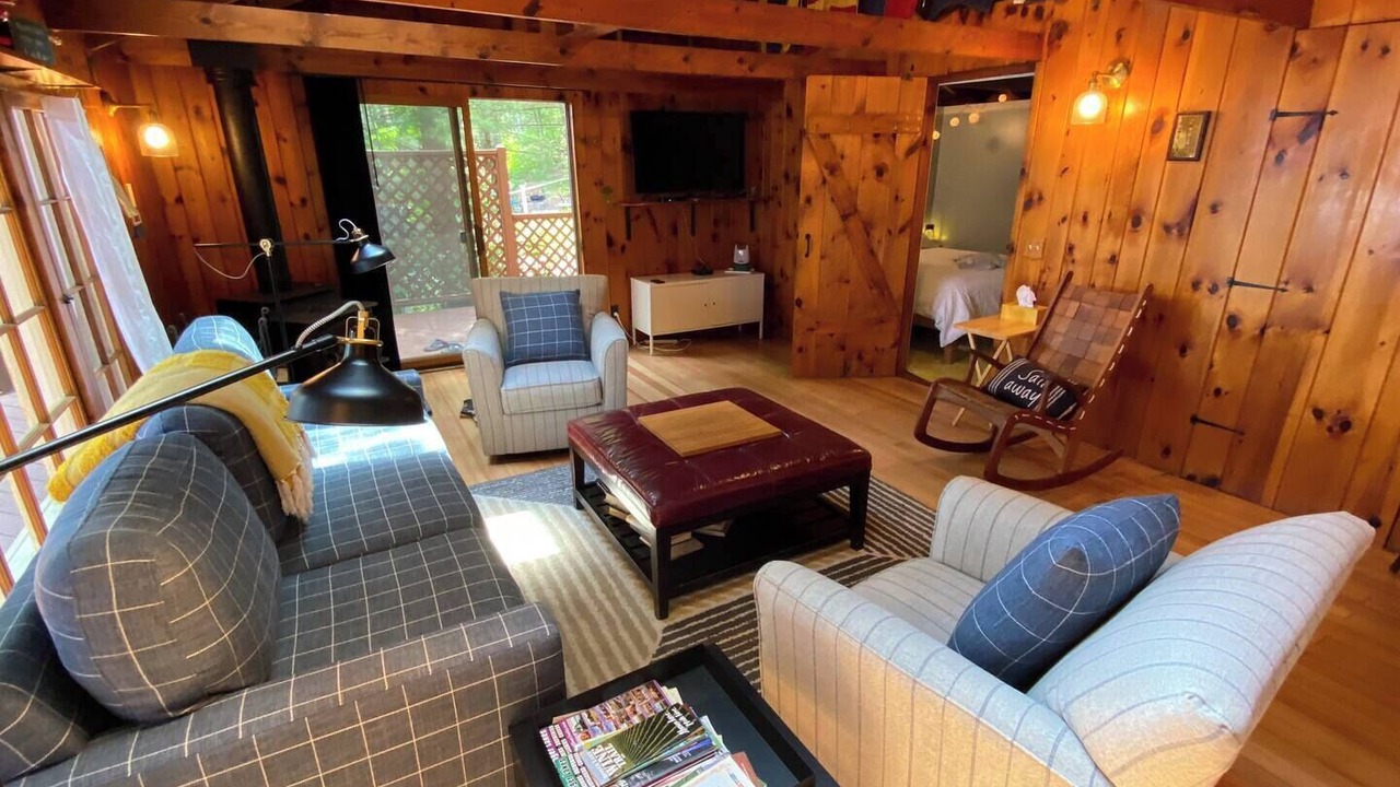 Photo of Bedroom in Town of Reading