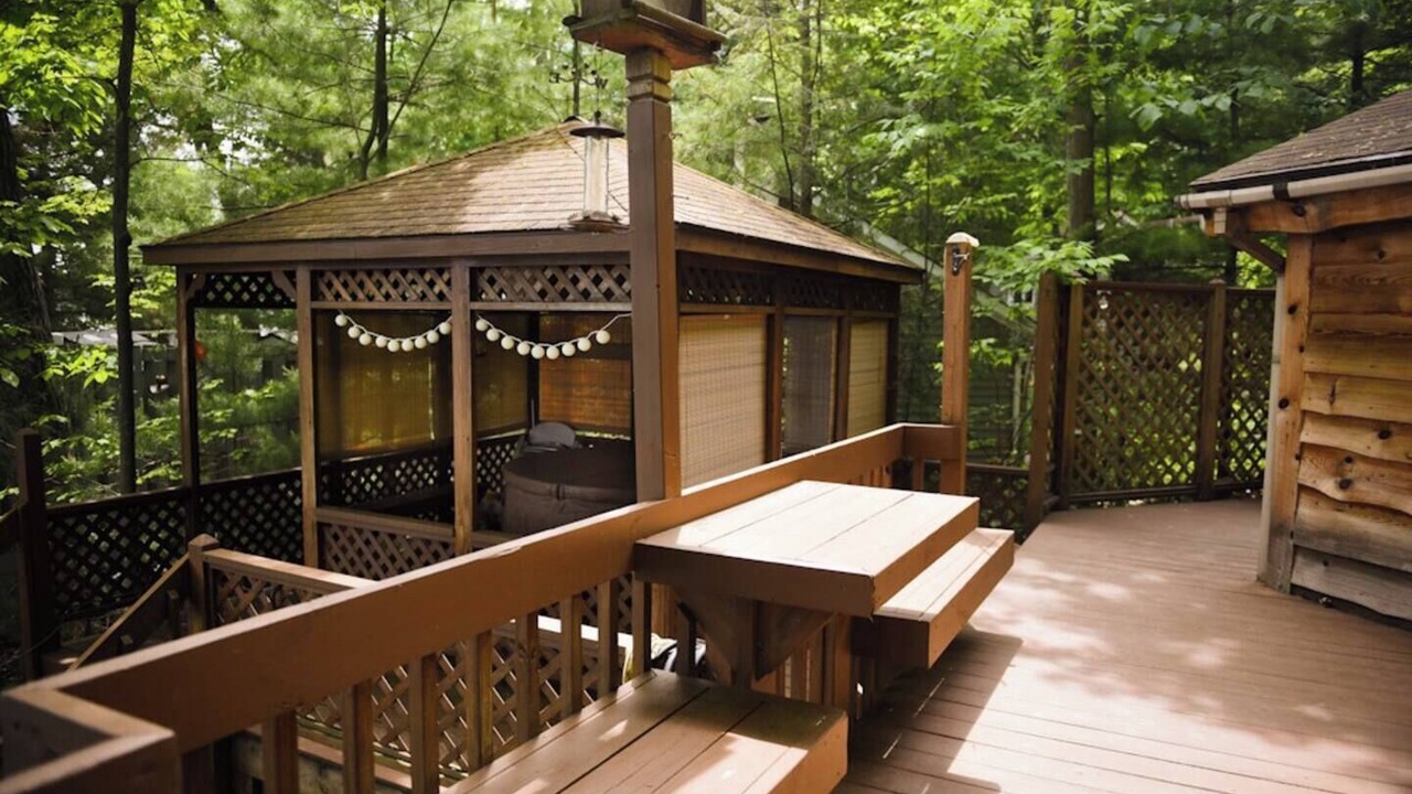 Photo of Outdoor in Town of Reading