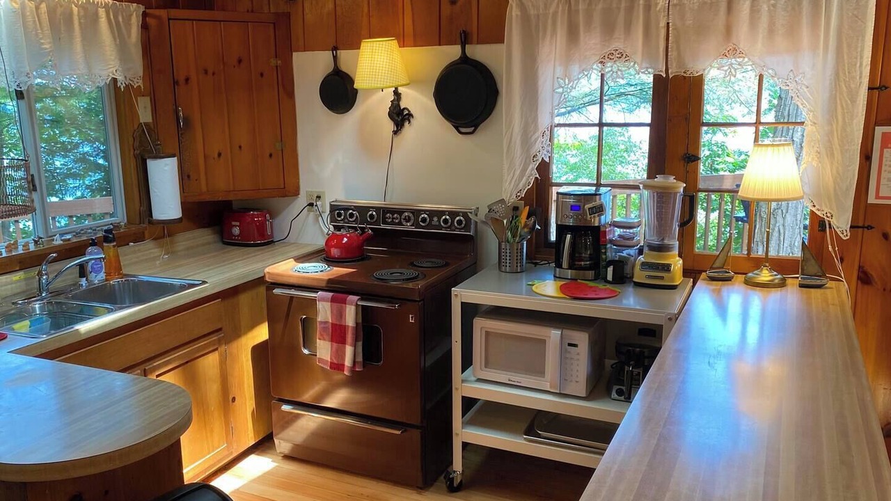 Photo of Kitchen in Town of Reading