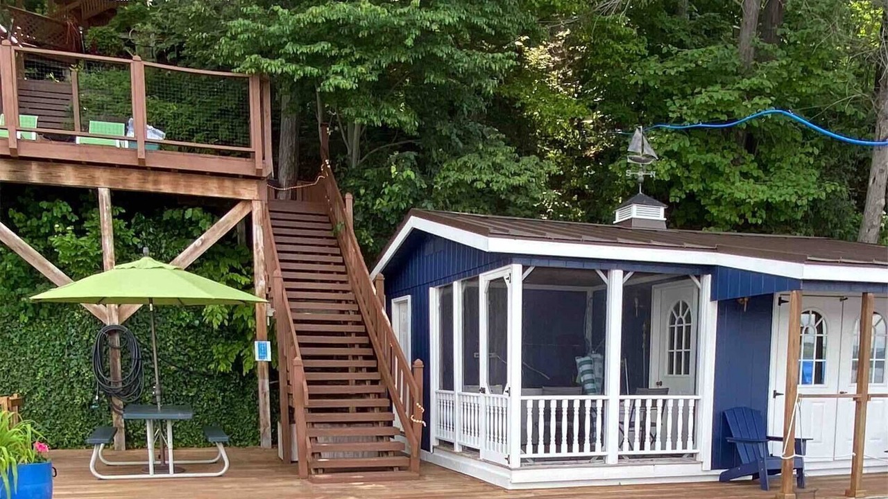 Photo of Others in Town of Reading