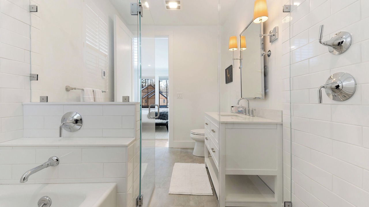 Photo of Bathroom in North Conway