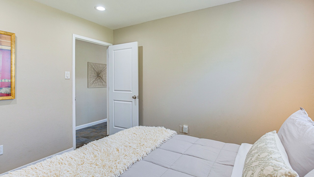 Photo of Bedroom in Haltom City