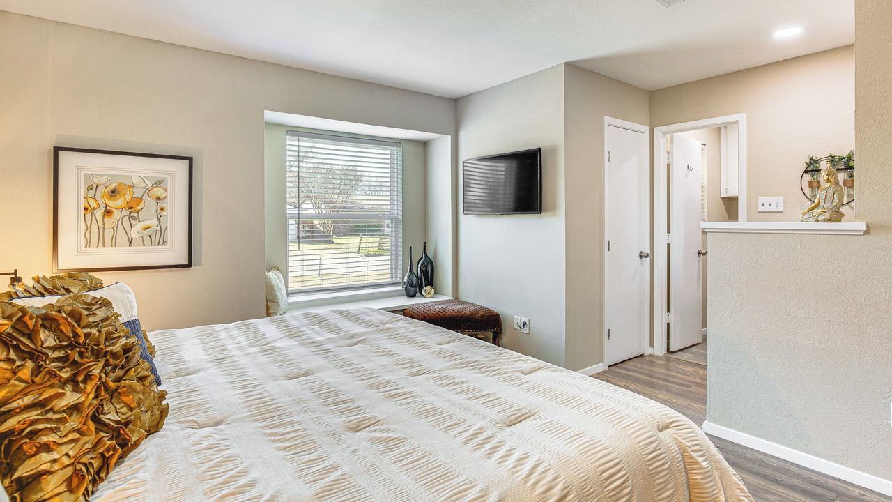 Photo of Bedroom in Haltom City