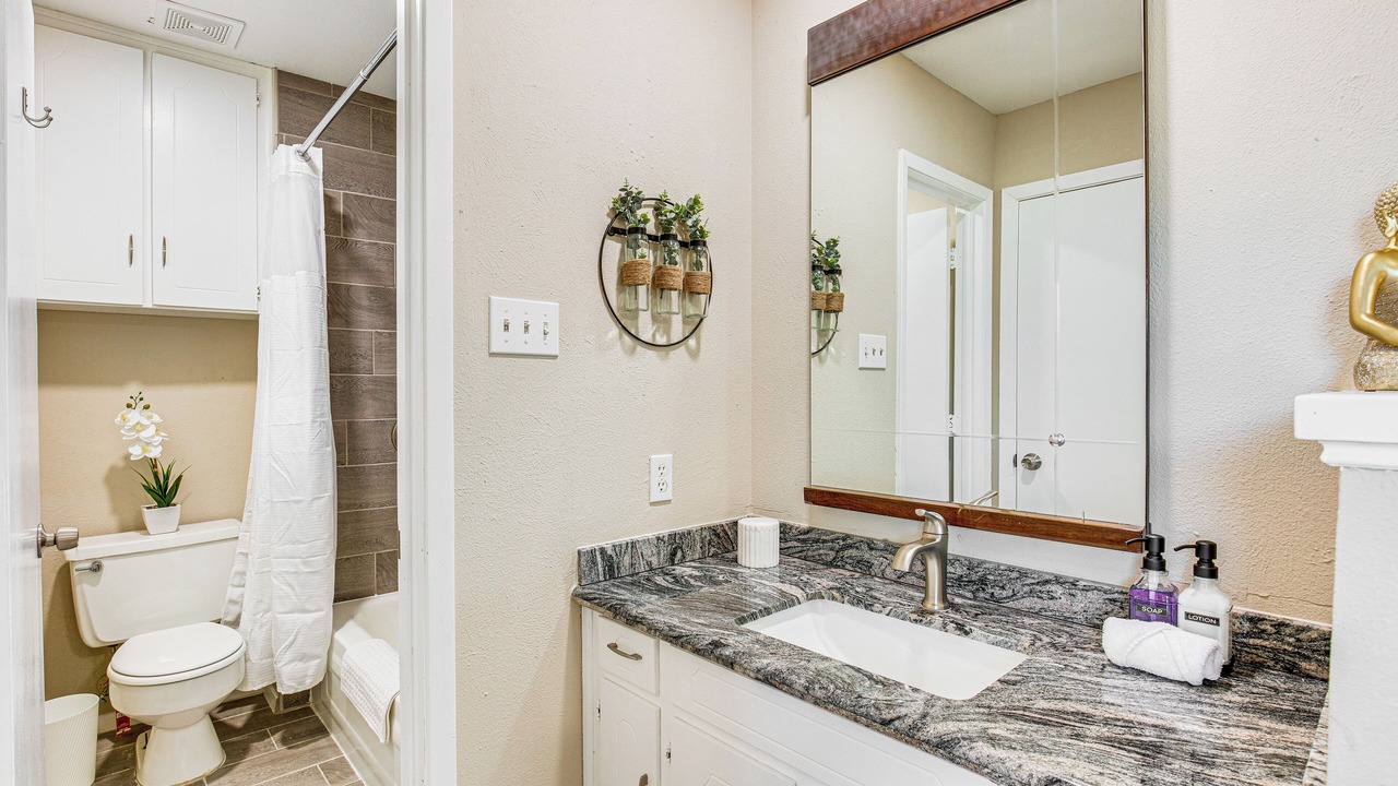 Photo of Bathroom in Haltom City