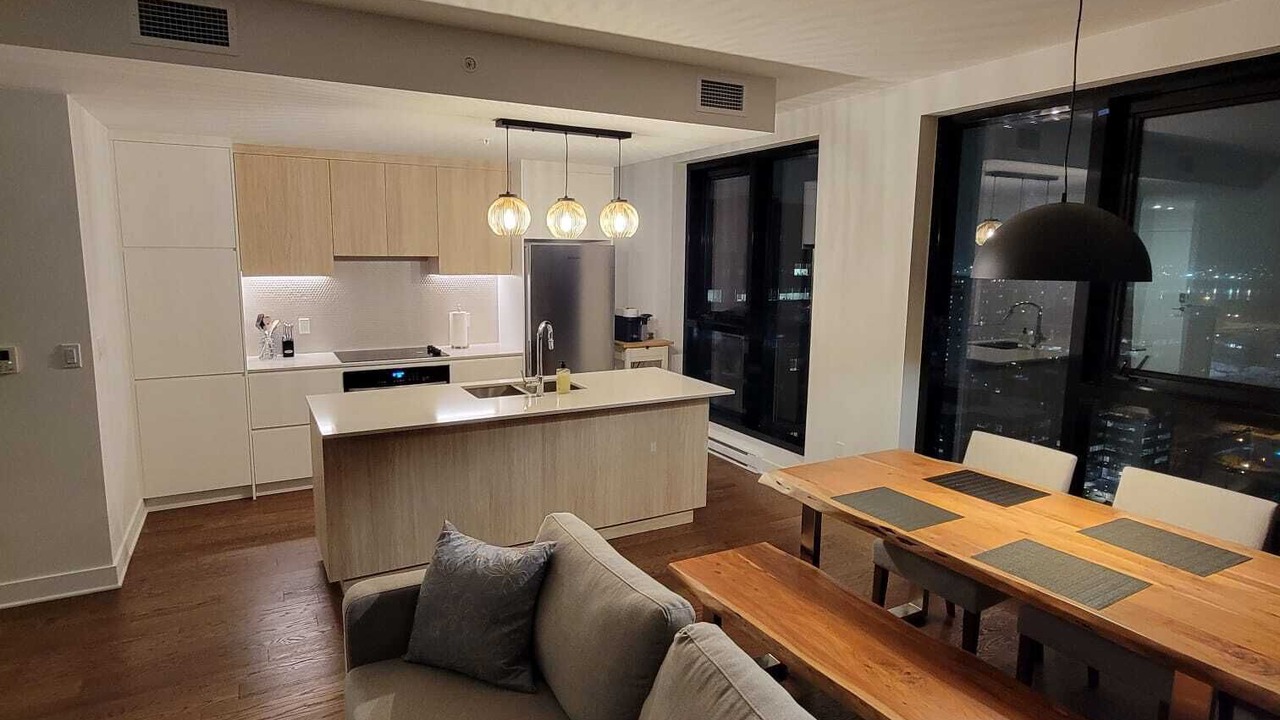 Photo of Livingroom in Longueuil
