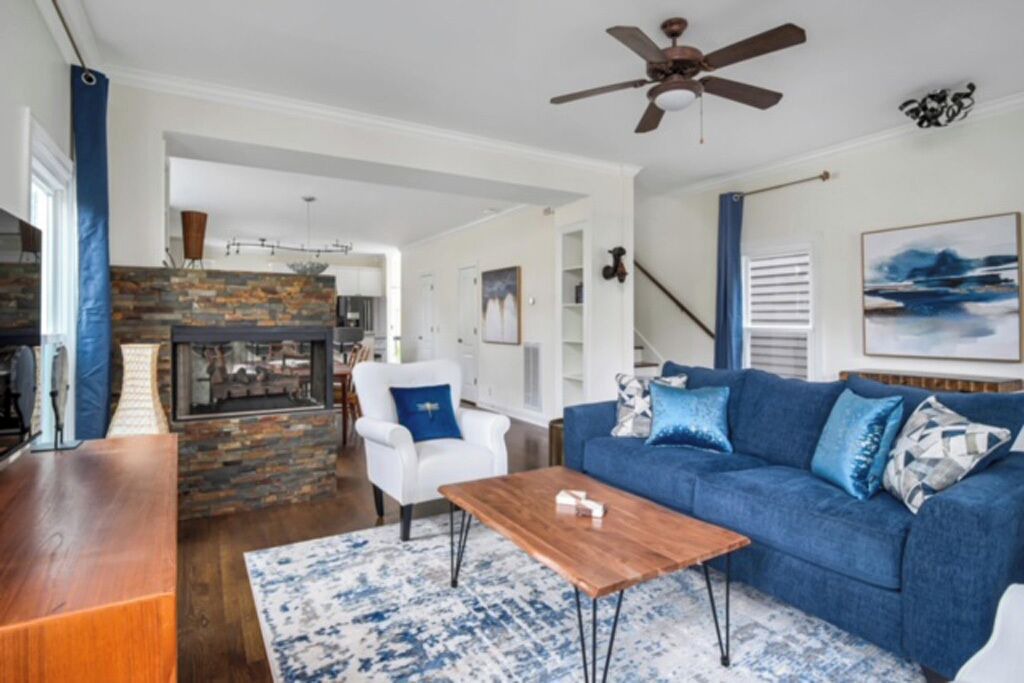 Photo of Livingroom in Germantown